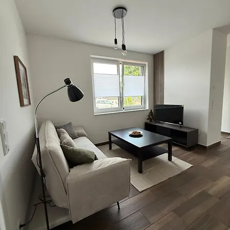 아파트 Moderne Ferienwohnung, Separater Eingang, Neubau, Smart Tv & Wifi & Kaffemaschine Inklusive