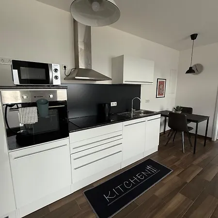 Moderne Ferienwohnung, Separater Eingang, Neubau, Smart Tv & Wifi & Kaffemaschine Inklusive 아파트 Lohr